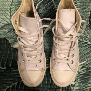 WHITE LEATHER HI TOP CONVERSE